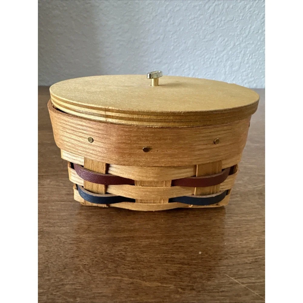 Vintage Peterboro Basket Co. Baket Music Box Made In USA